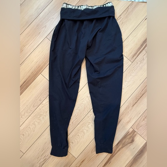 Under Armour Pants - Picture 4 of 5